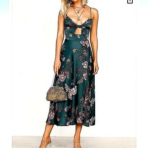 🆕Front Tie, Cutout, Midi 🌸 Dress💐